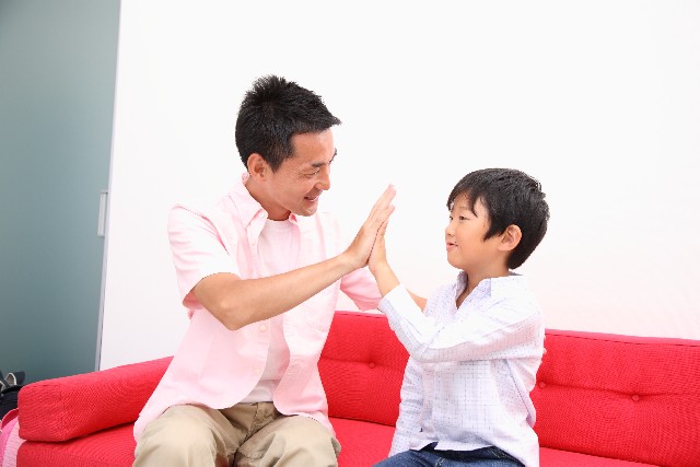 子供が情緒豊かに育つための親子のスキンシップ法