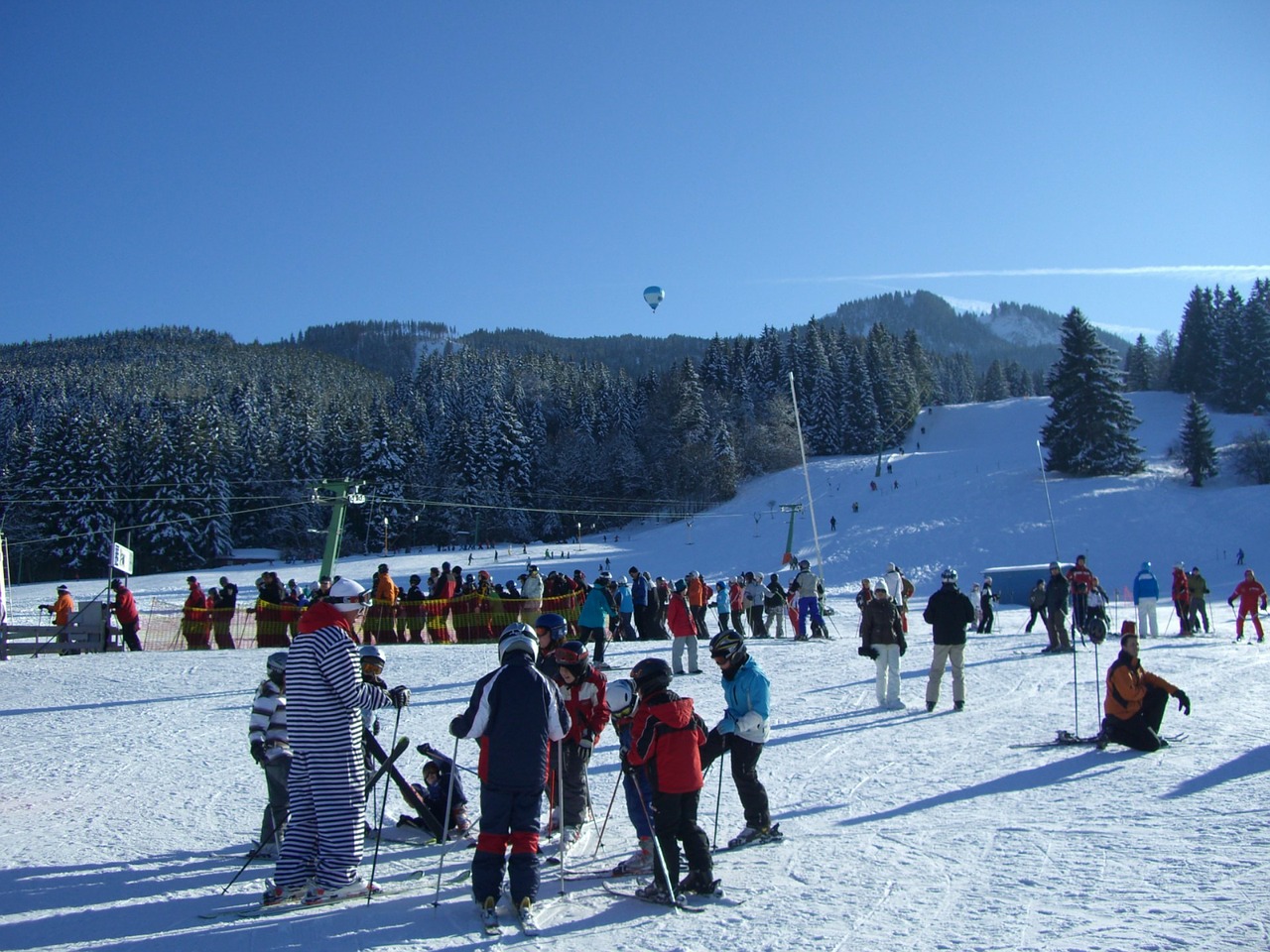 ski-lessons-255500_1280